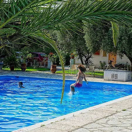 Apartman Thalero Holidays Center Lijá